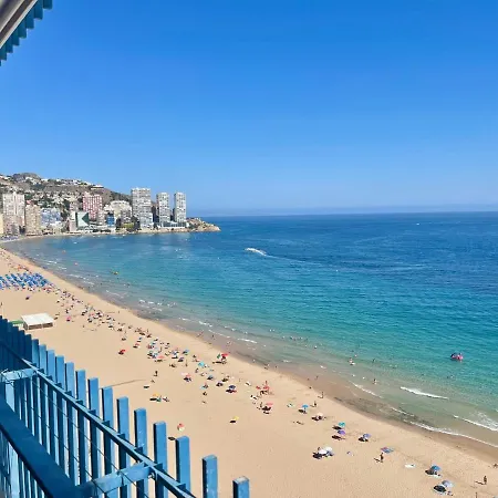 Las Palmeras Seafront Apartment Appartement Benidorm